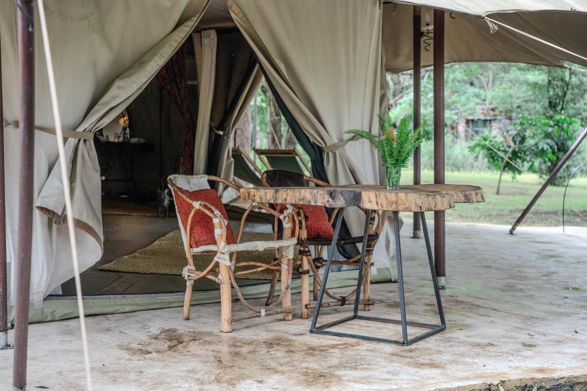 Dolly Farm & River Camp, Luxury Tents Usa River Exterior photo